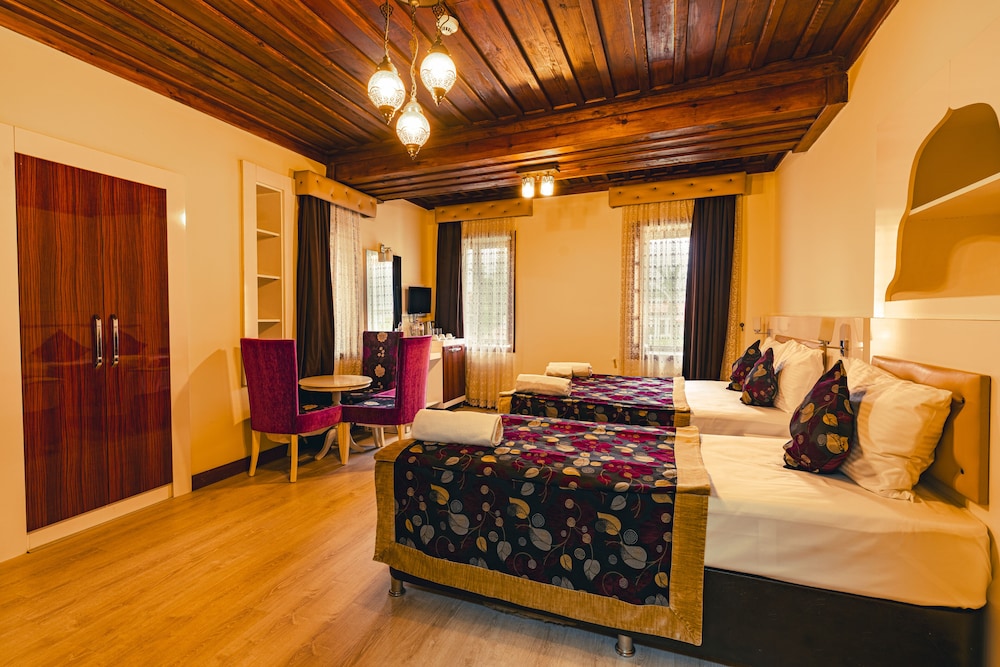 Bacchus Pension 15