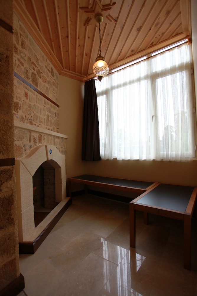Bacchus Pension 21