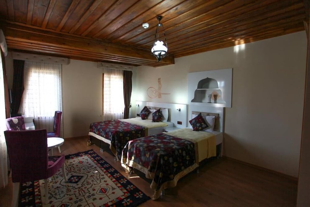 Bacchus Pension 9