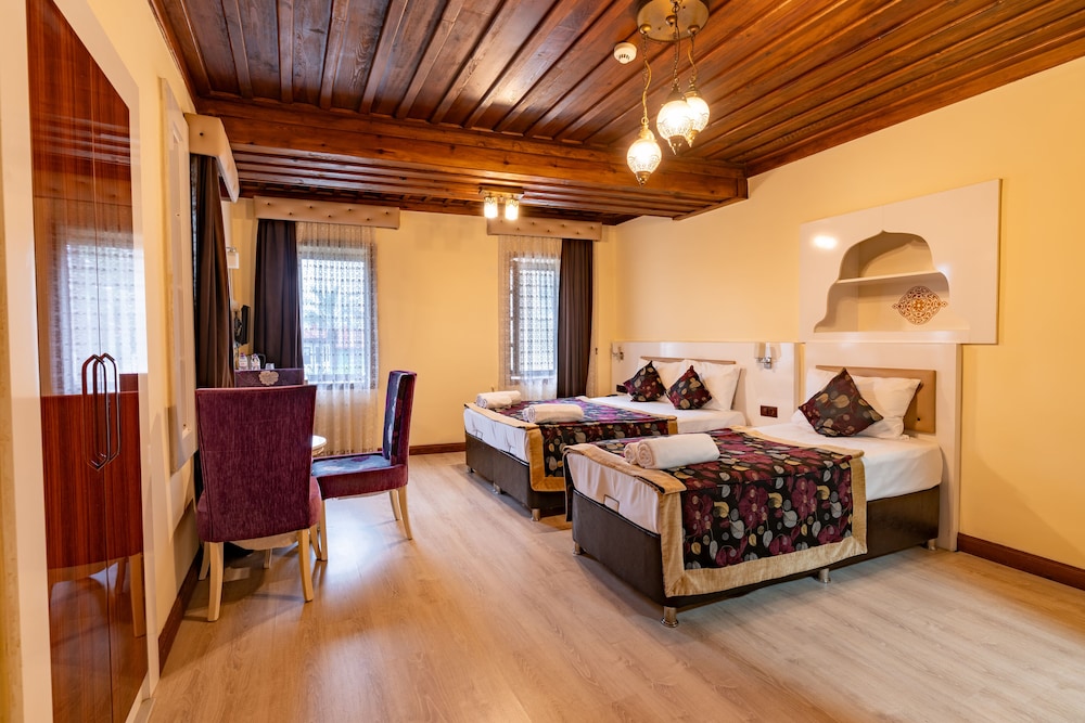 Bacchus Pension 14