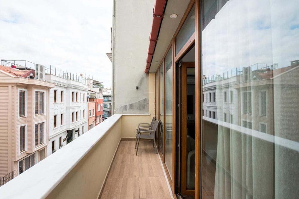 Bucoleon Hotel 20