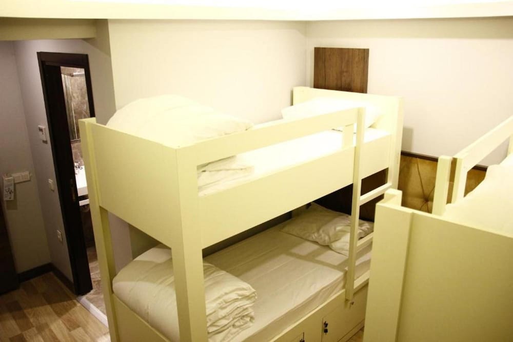 Bucoleon Hotel 12