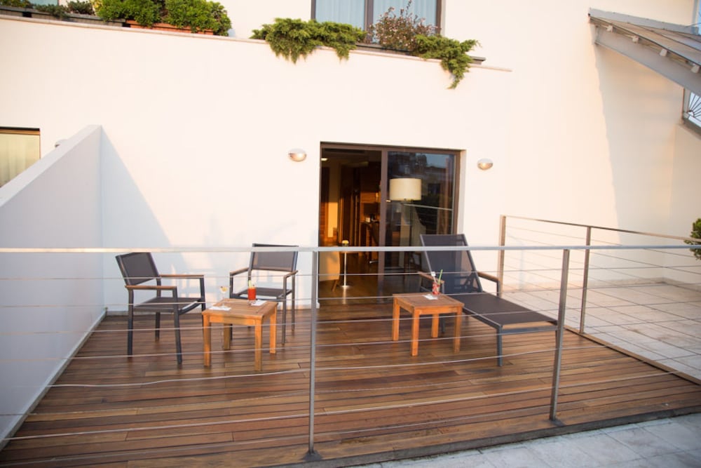 Holiday Inn Istanbul - Sisli 23