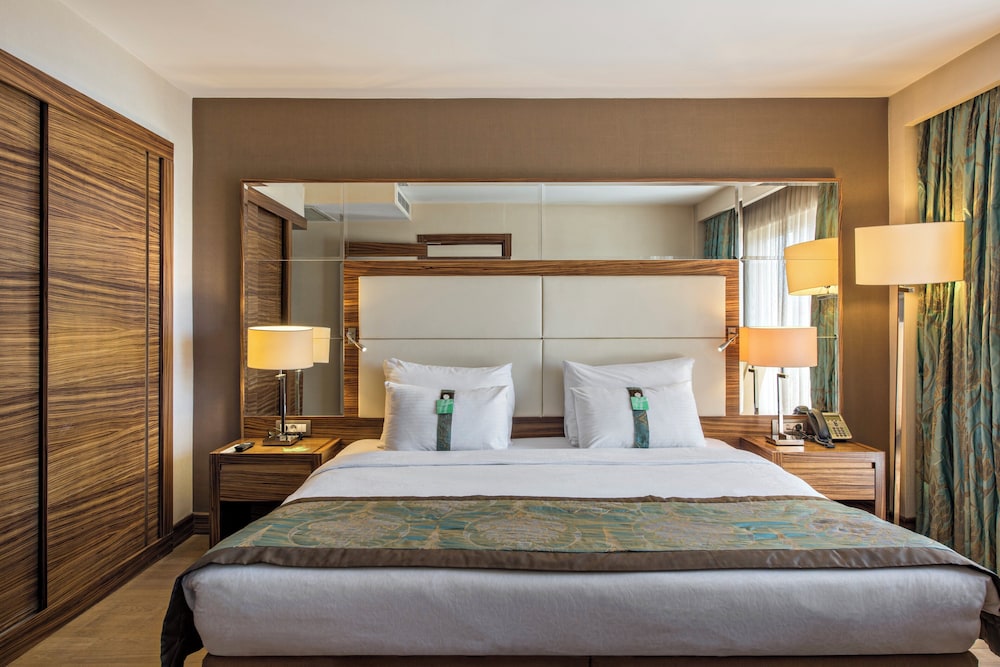 Holiday Inn Istanbul - Sisli 12