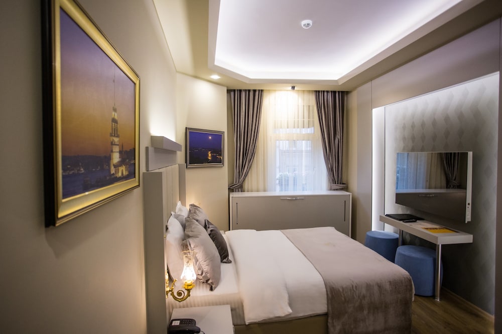 Bonne Sante Hotel 15