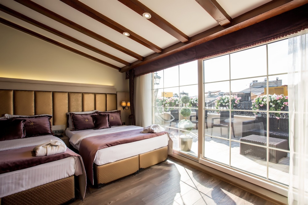 Bonne Sante Hotel 21