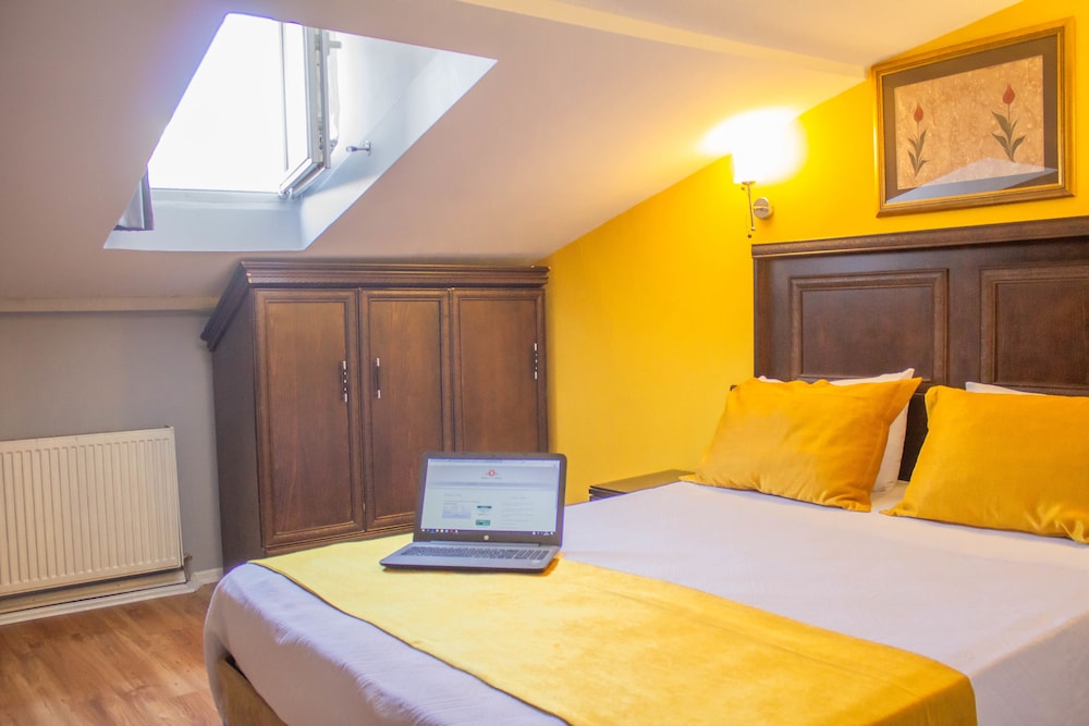 Tulip House 22