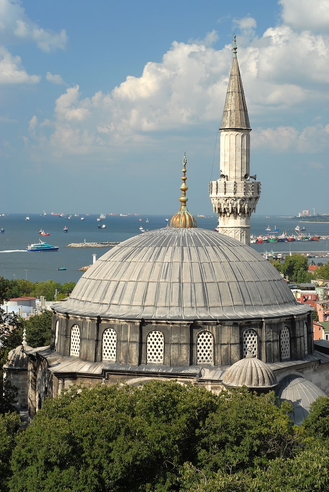 Ada Istanbul 1