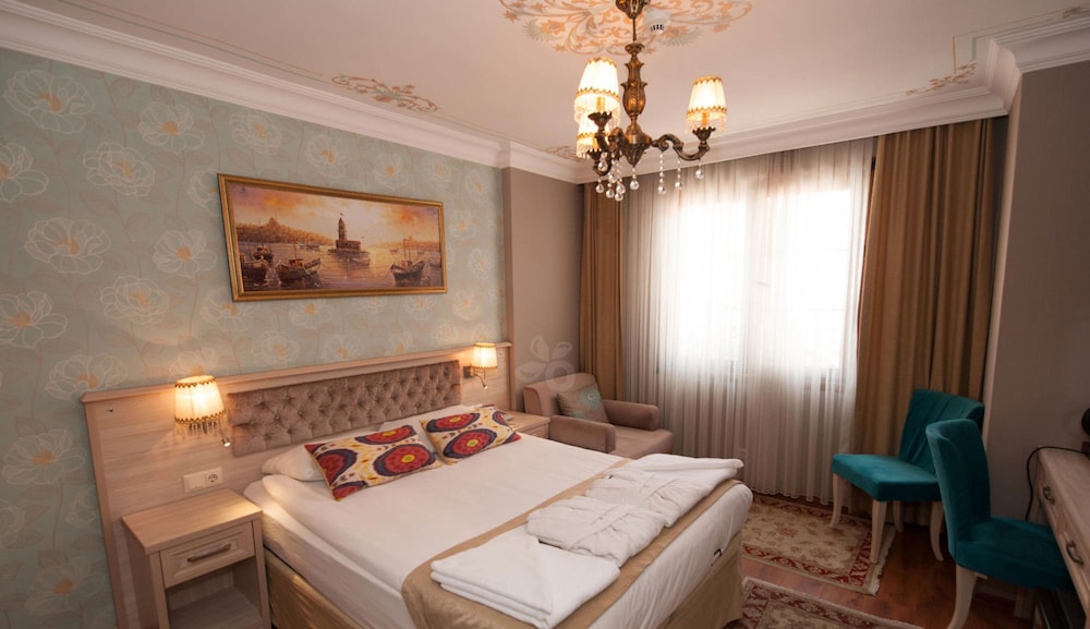 The Sultans Royal 15