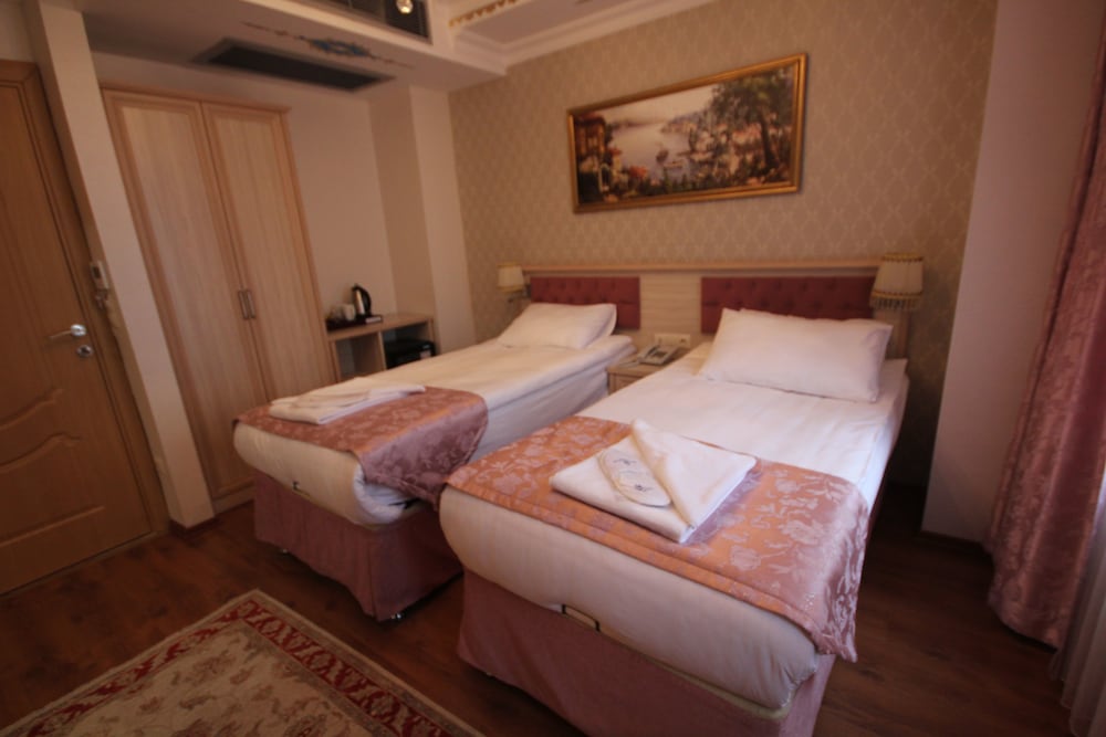 The Sultans Royal 20