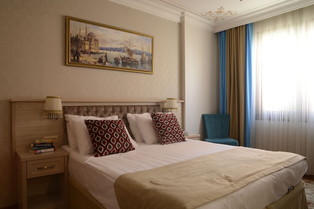 The Sultans Royal 11