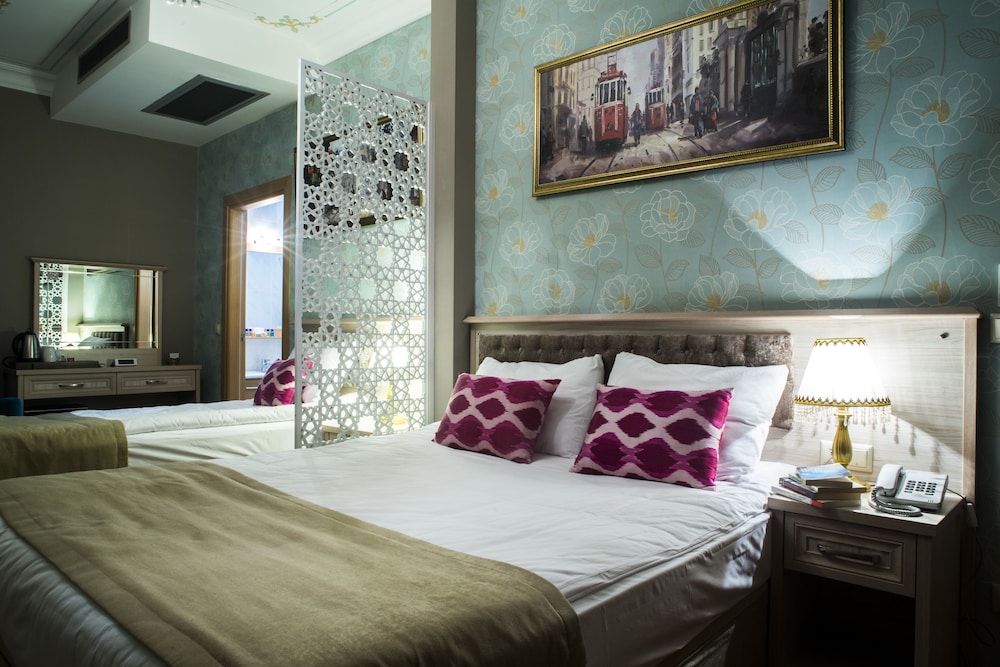 The Sultans Royal 8