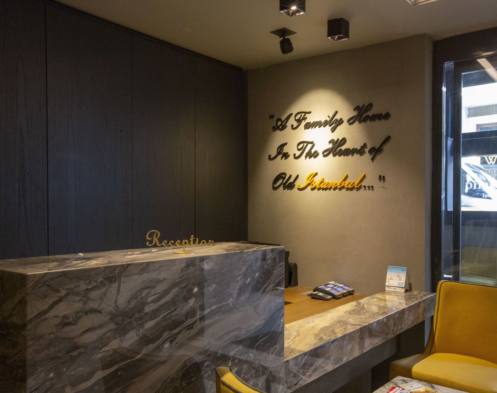 Seraglio Hotel & Suites 3