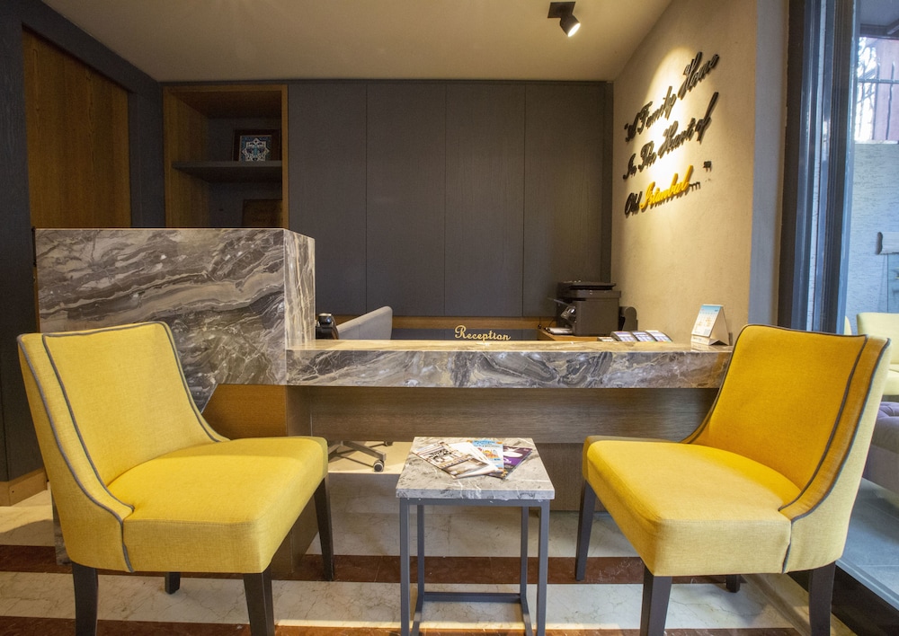 Seraglio Hotel & Suites 4