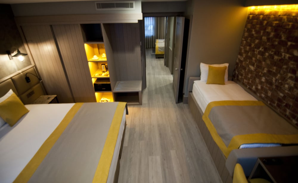 Seraglio Hotel & Suites 1