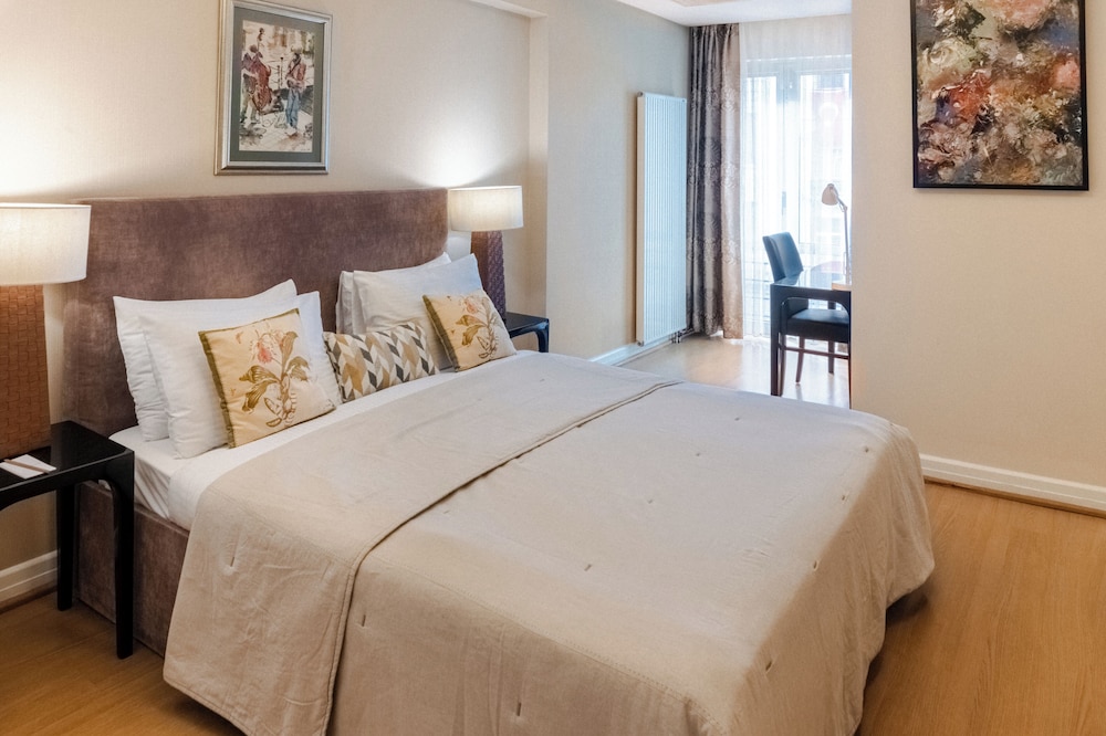 Cheya Deluxe Residence Nisantasi 16