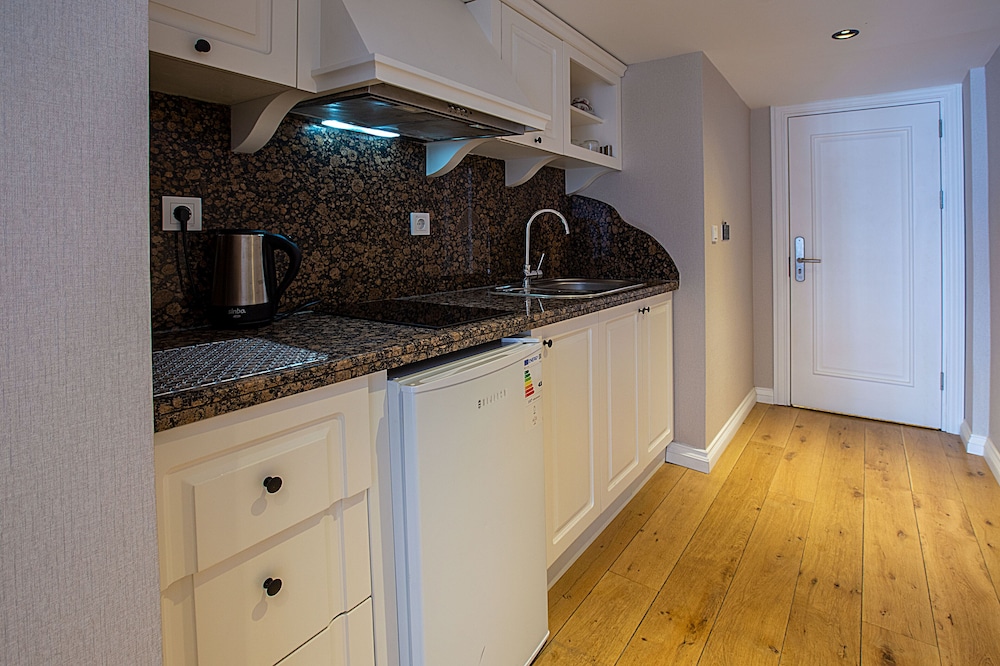 Moss Suites Residence 20