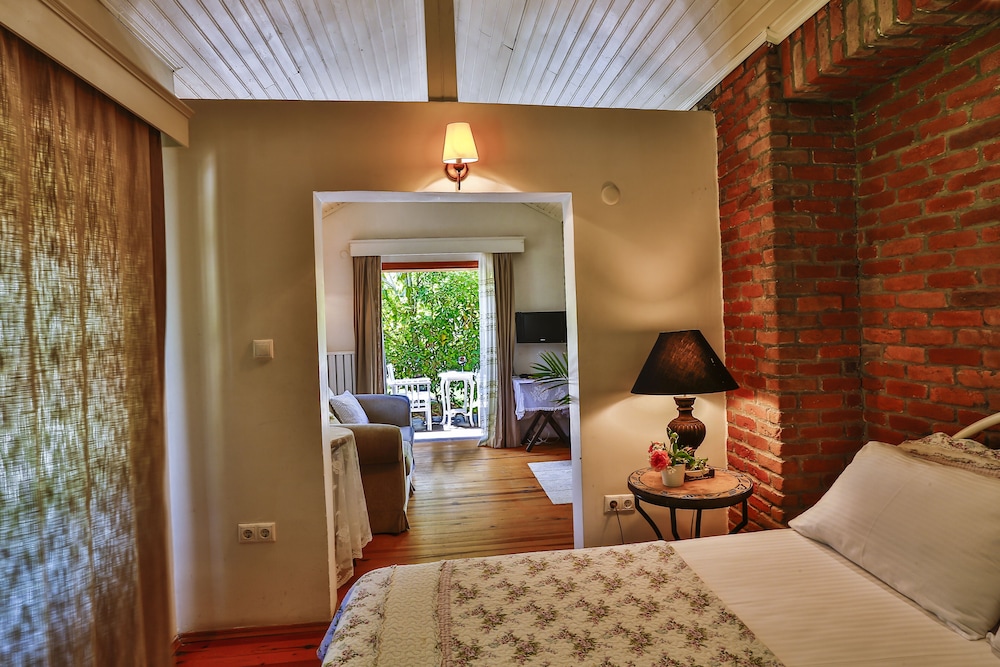 Tranquilla River Lodge 24