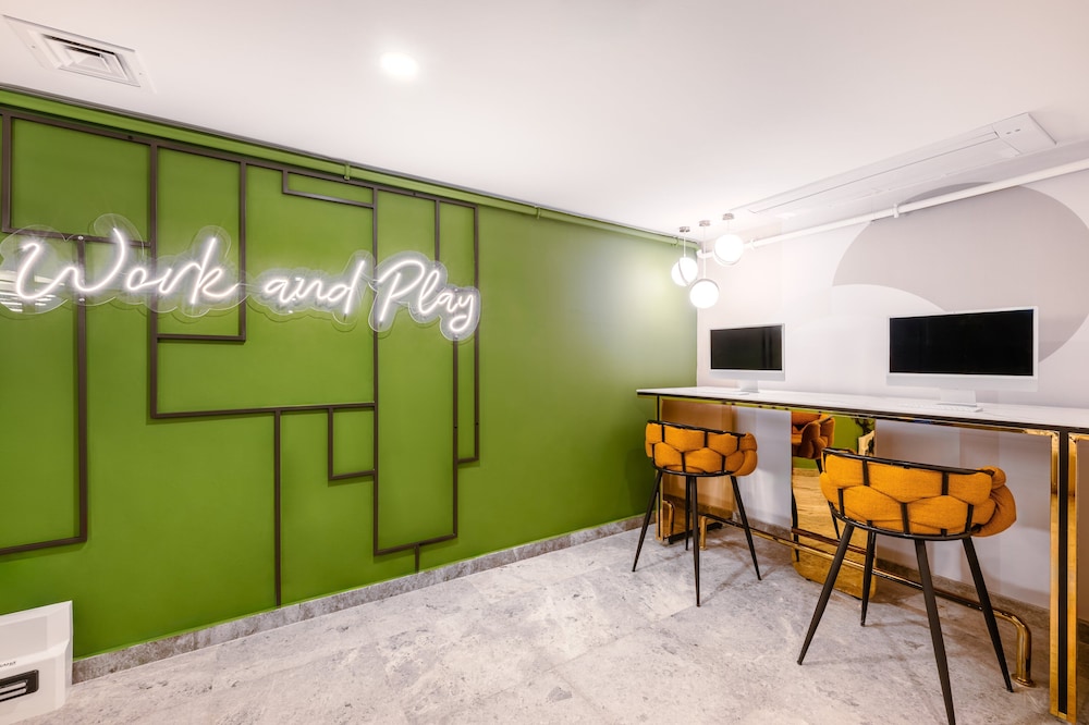 Lexia Hotels 3