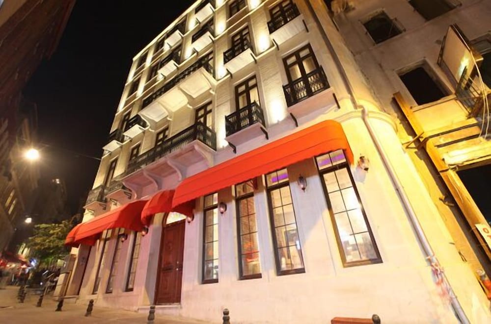 Pera Residence 1