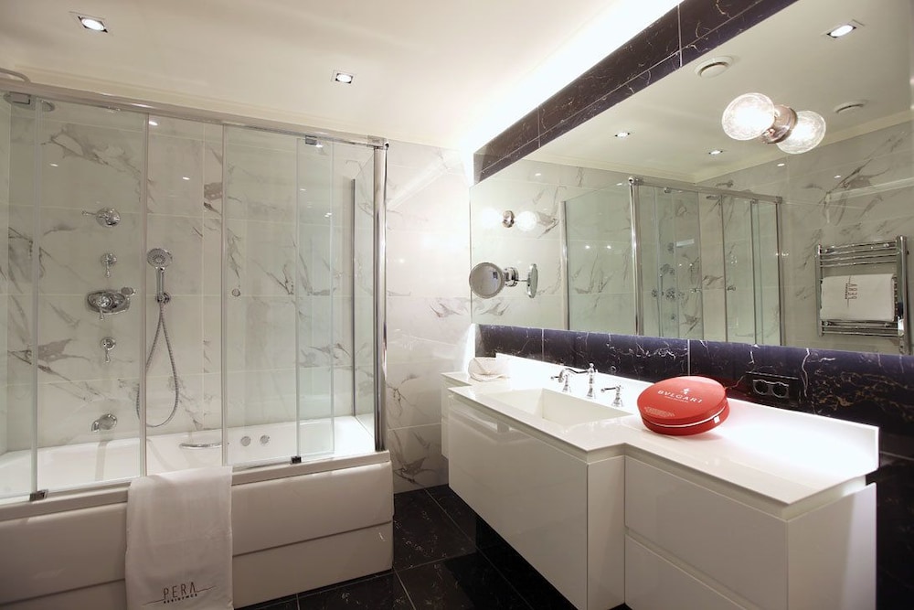 Pera Residence 24