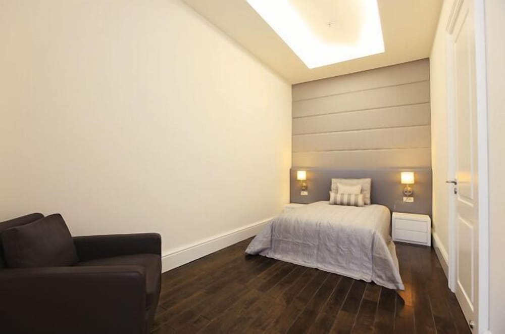 Pera Residence 5