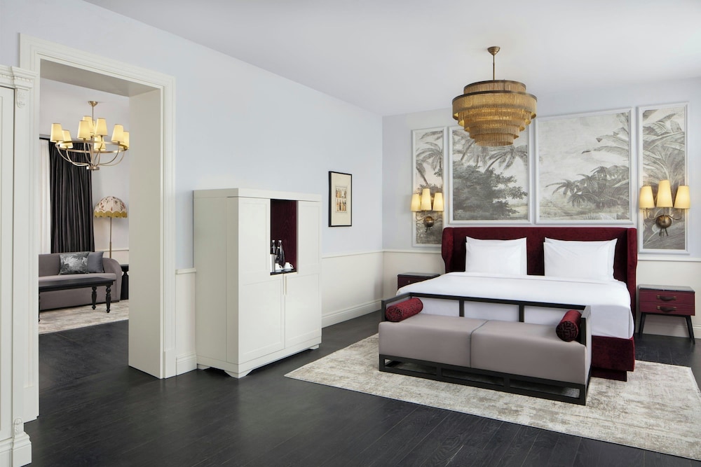 Adahan DeCamondo Pera, Autograph Collection 12