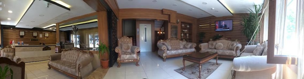 Grand Gross Hotel 2