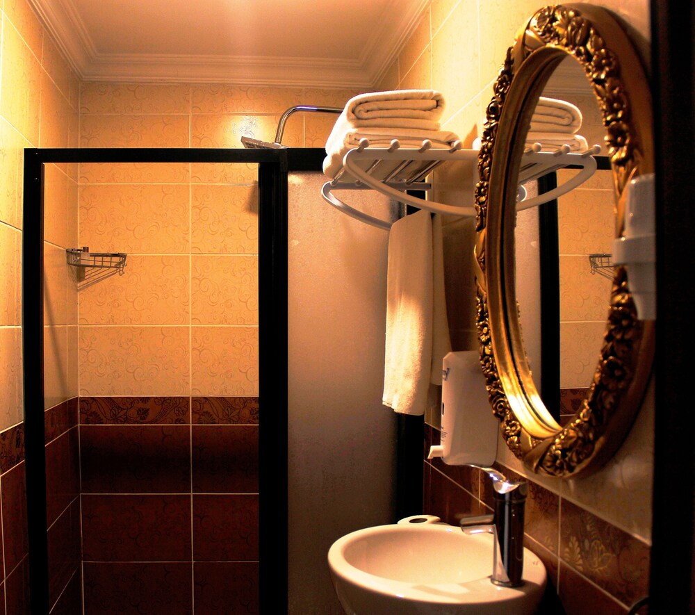 Grand Gross Hotel 16