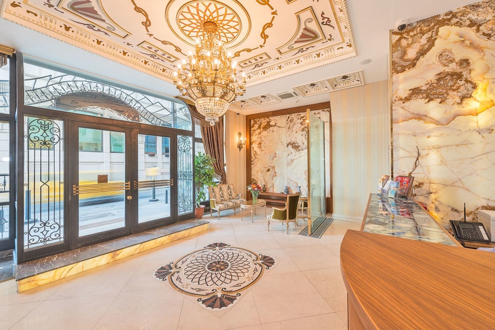 Hotel The Pera Hill 10