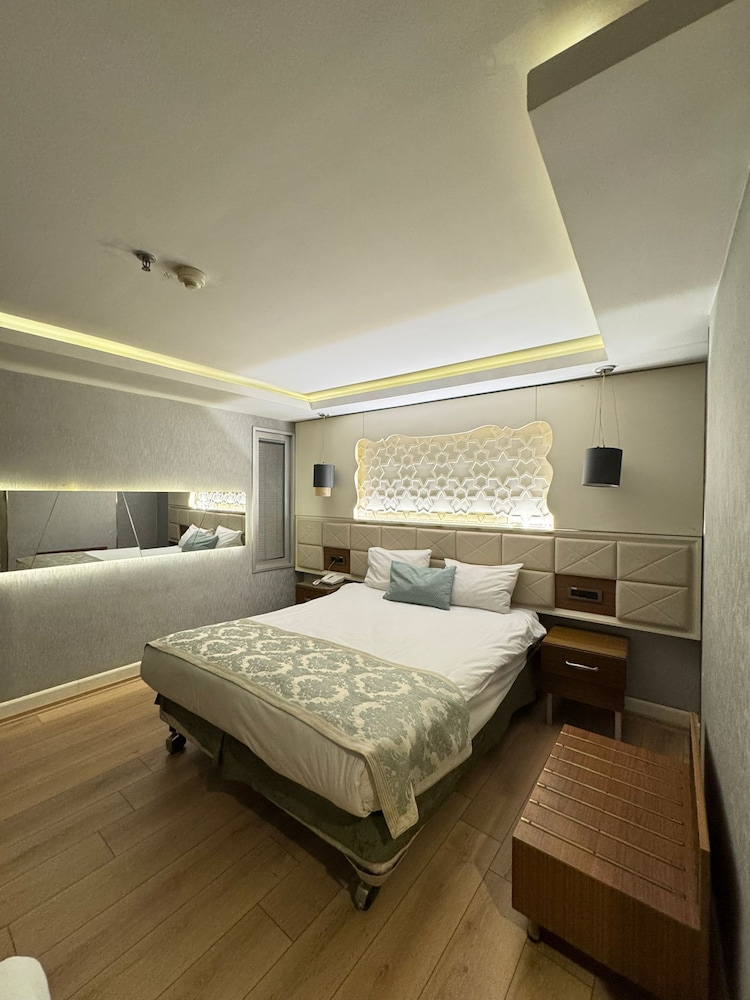 Style Star Hotel 11