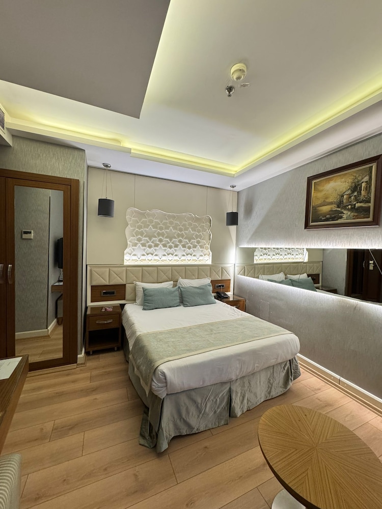 Style Star Hotel 10