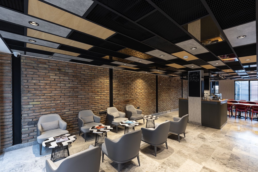 AHG Atlas Hotel 1