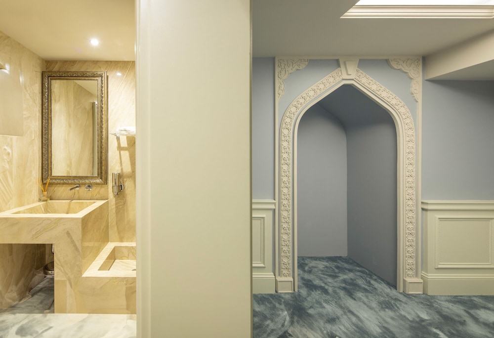 MFB Tarabya Hotel 11