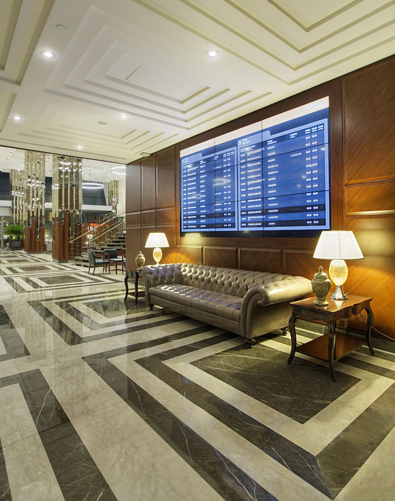 DoubleTree by Hilton Istanbul Avcilar 12