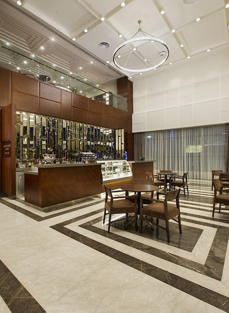 DoubleTree by Hilton Istanbul Avcilar 14