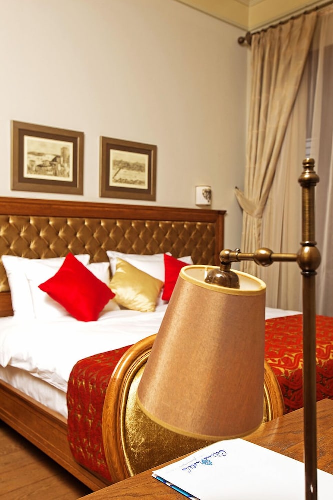 Celine Hotel 6