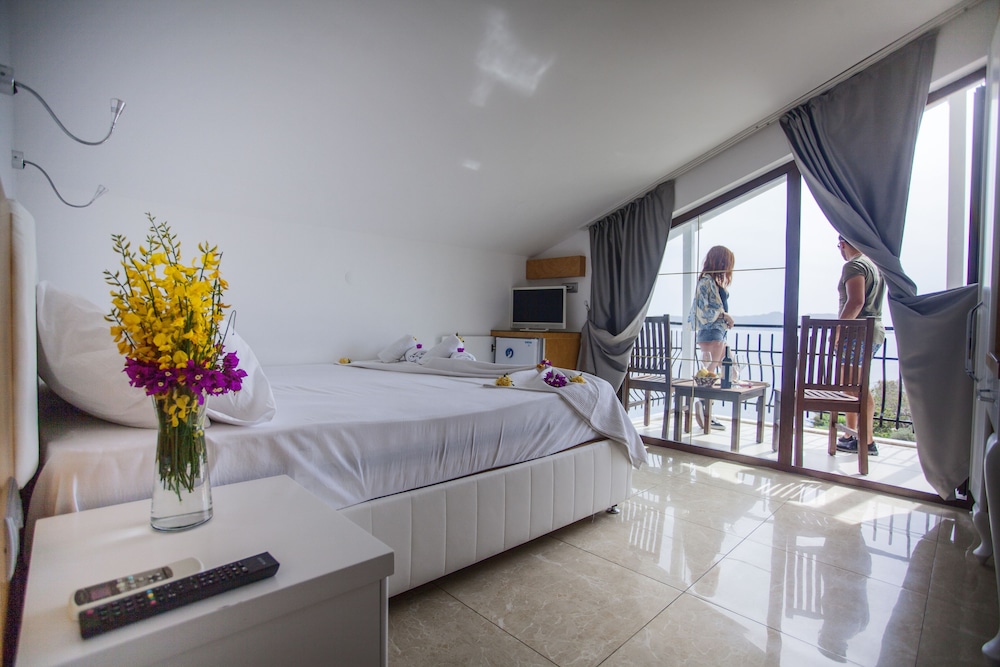 Maki 2 Hotel 10