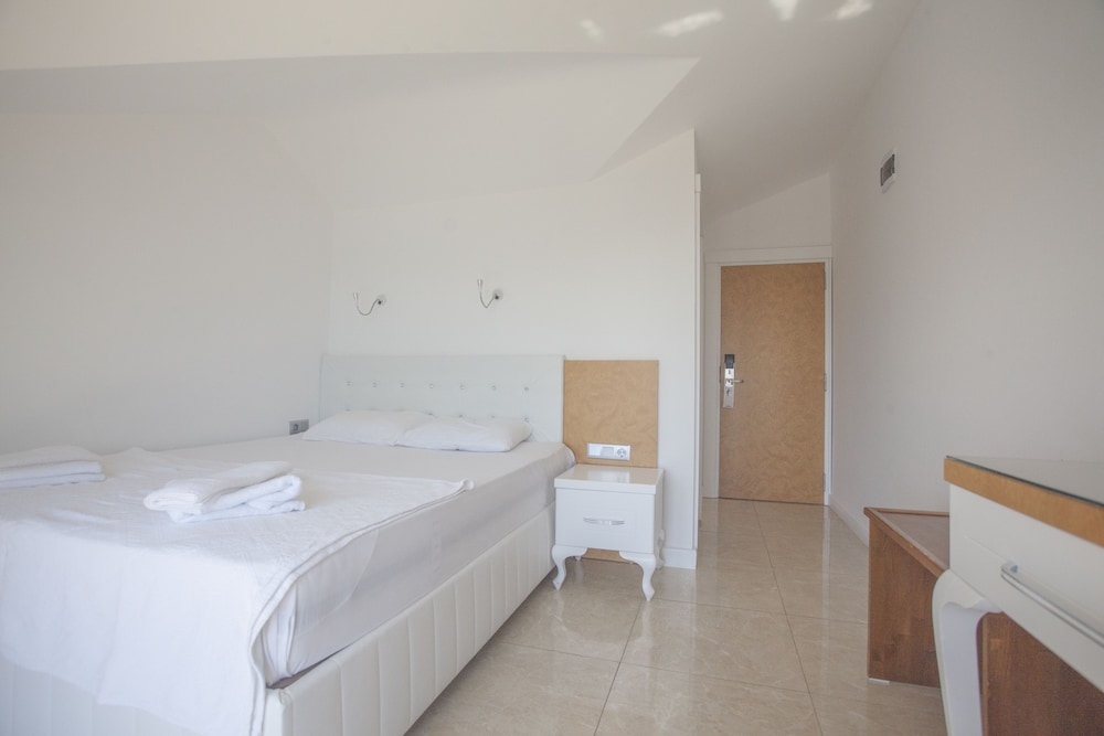 Maki 2 Hotel 9
