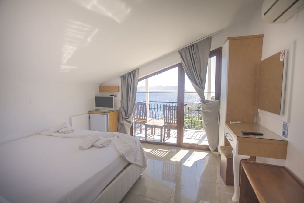 Maki 2 Hotel 19