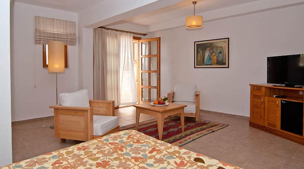 Lycia Butik Hotel 13