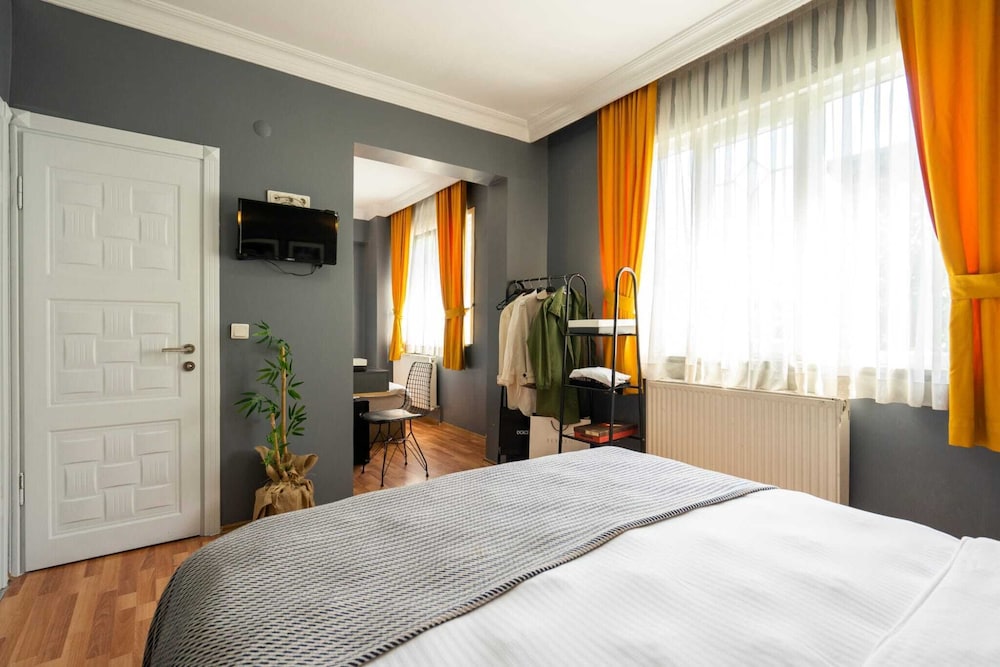 Sayeban Hotel 8