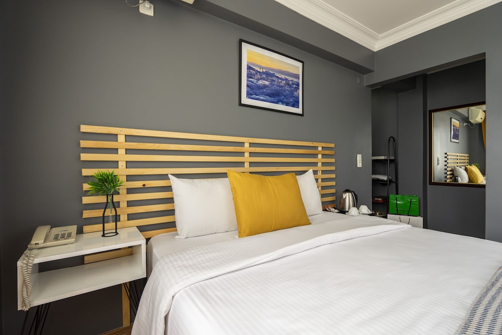 Sayeban Hotel 13