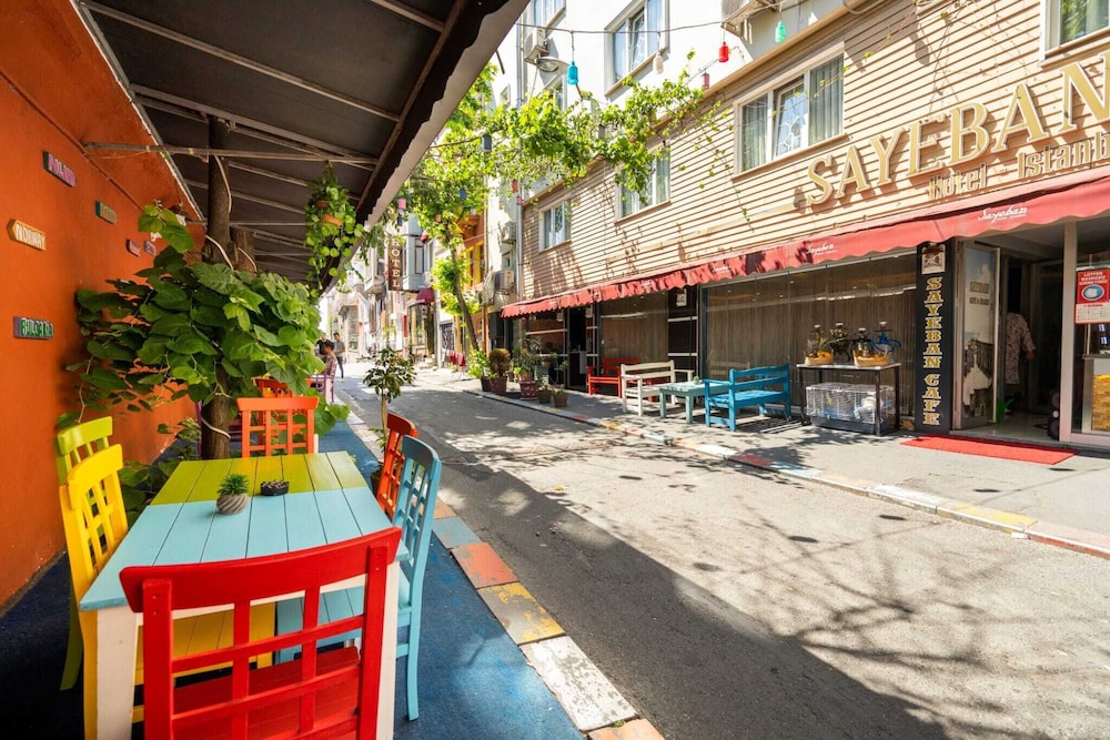 Sayeban Hotel 24