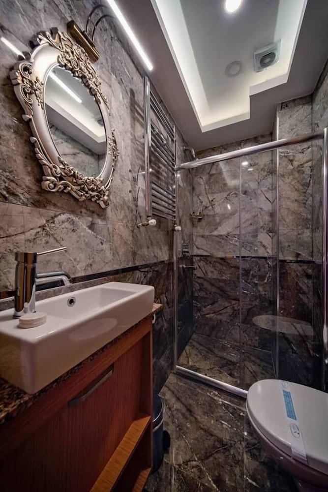 Gulhane Corner 22