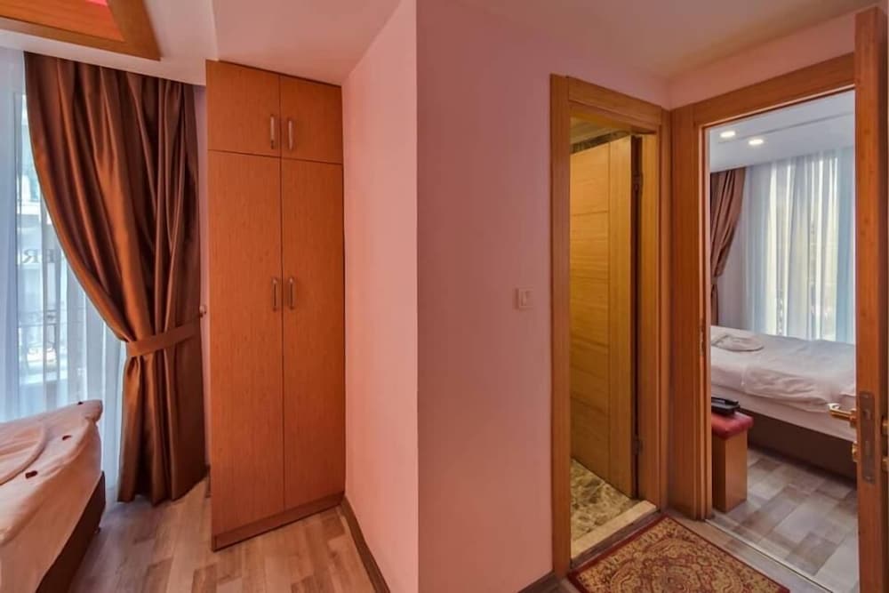 Gulhane Corner 10