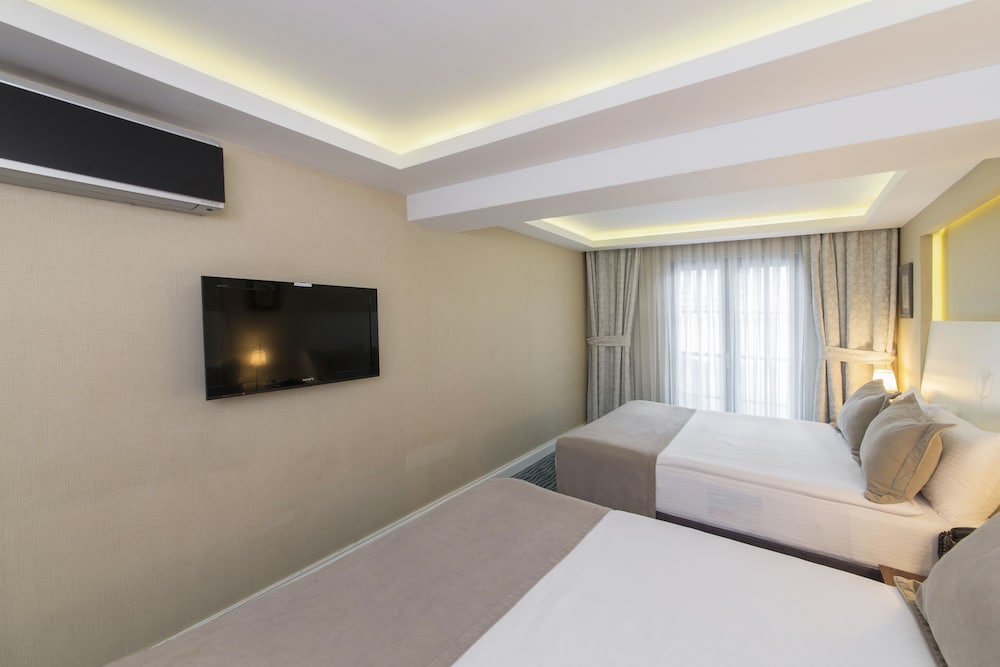 Aston Residence 21
