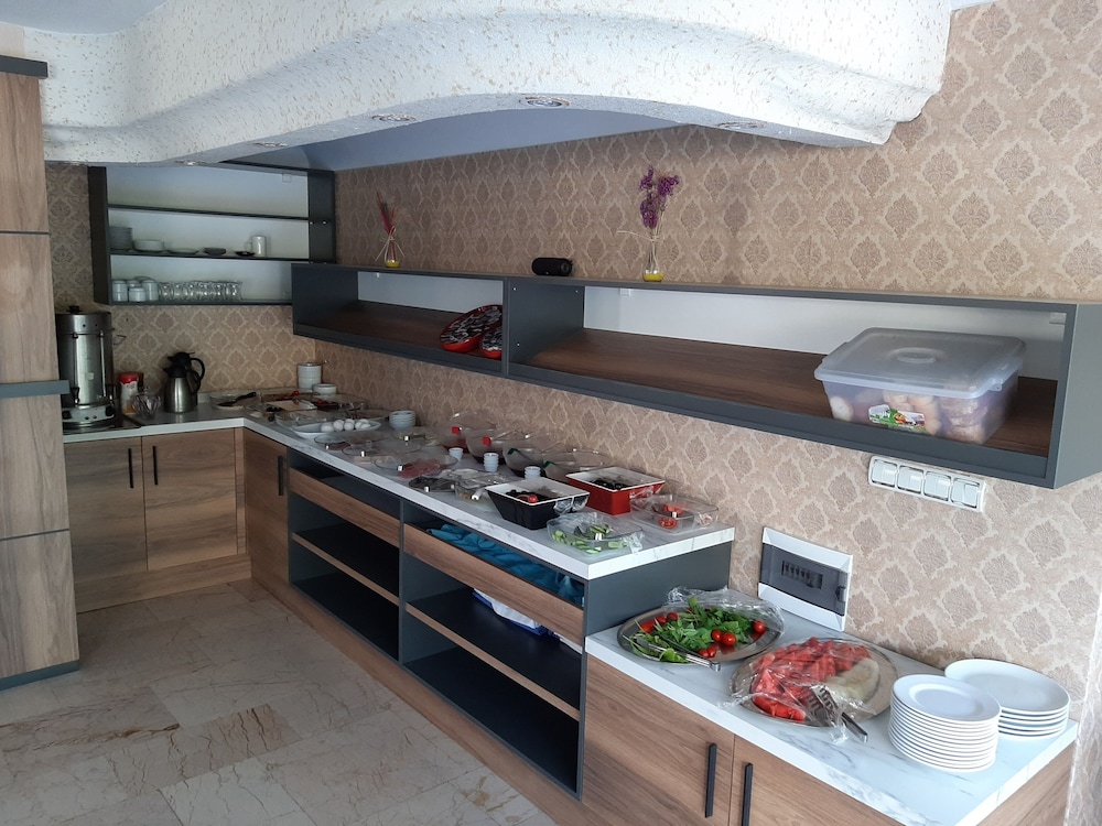 Gündüz Hotel 13