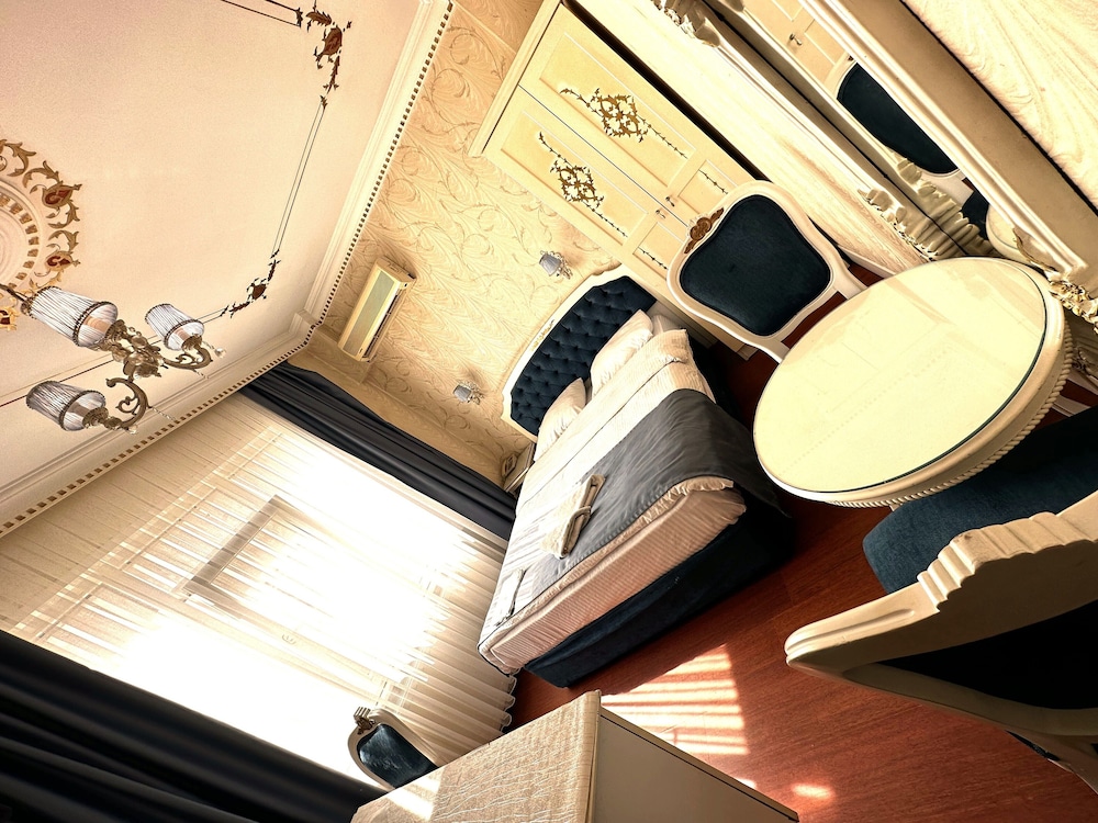 Alyon Hotel Taksim 12