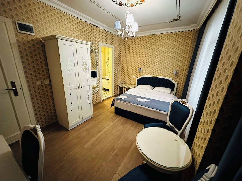 Alyon Hotel Taksim 21